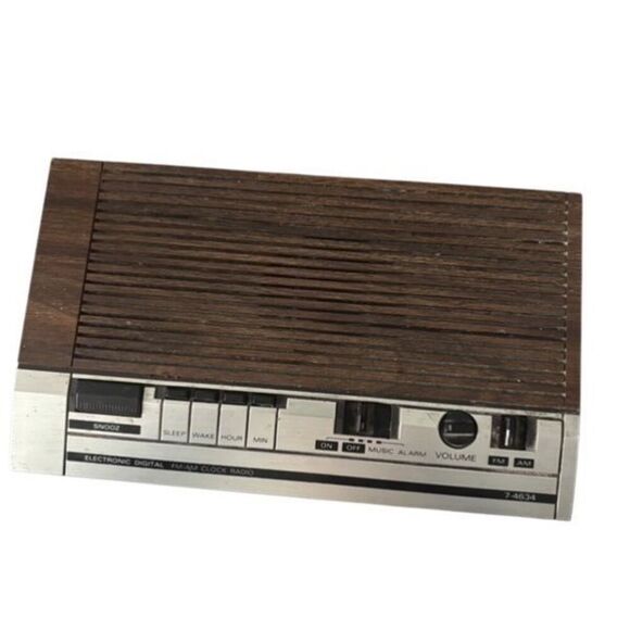 GE General Electric Model 7-4634B Vintage Clock Radio *Works* - Picture 2 of 8